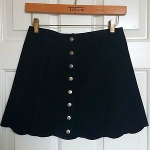 Genuine pig suede scalloped edge skirt